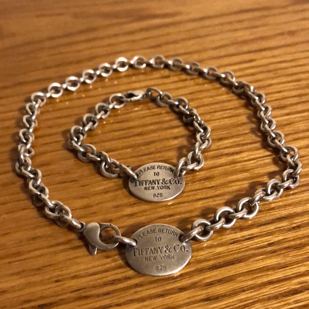 Please return to Tiffany necklace and bracelet set